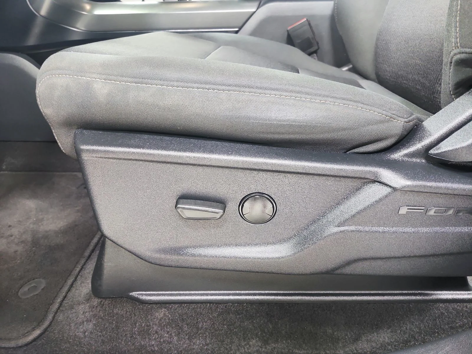 Used 2024  Ford XLT image 20