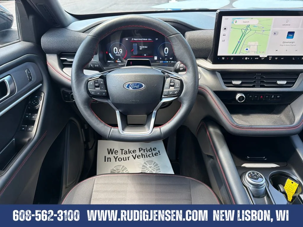 Used 2025 Gray Ford ST-Line image 13