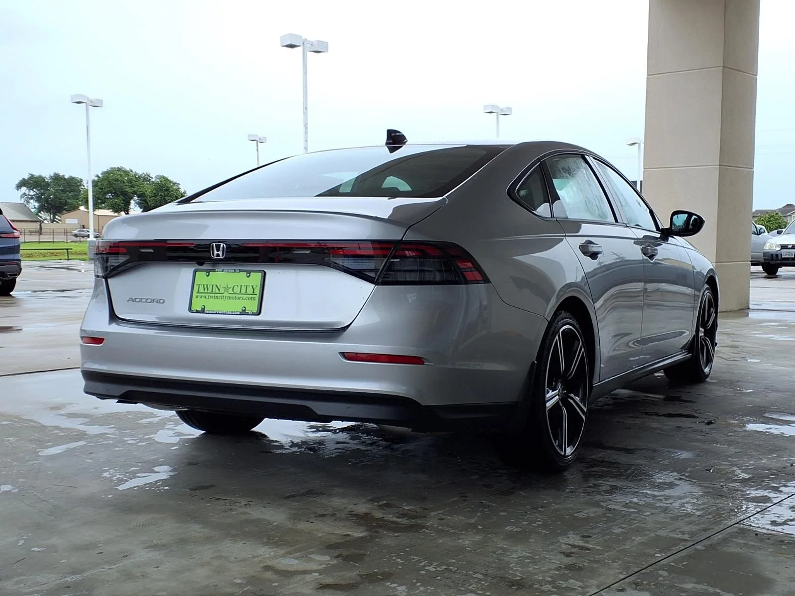 New 2026 Silver Honda SE image 6
