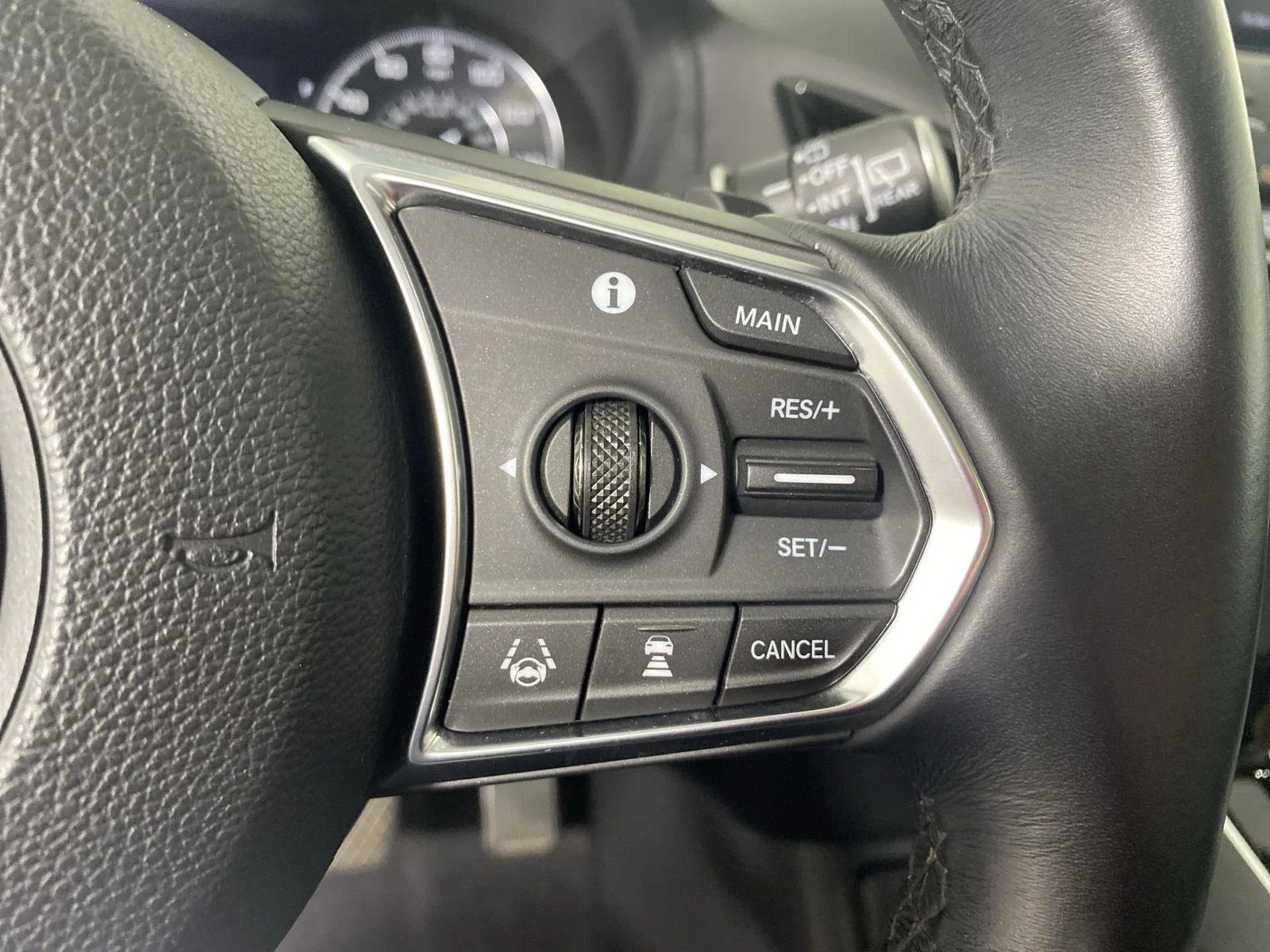 Used 2019 Modern Steel Metallic Acura SH-AWD image 17