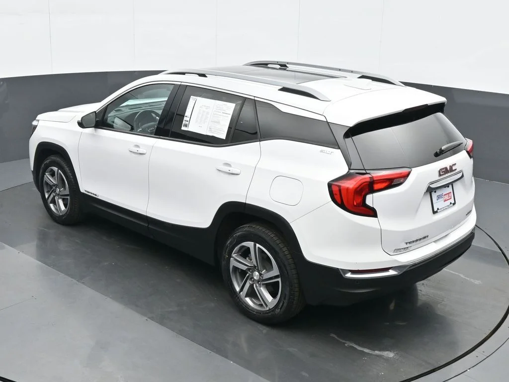 Used 2021 White GMC SLT image 19