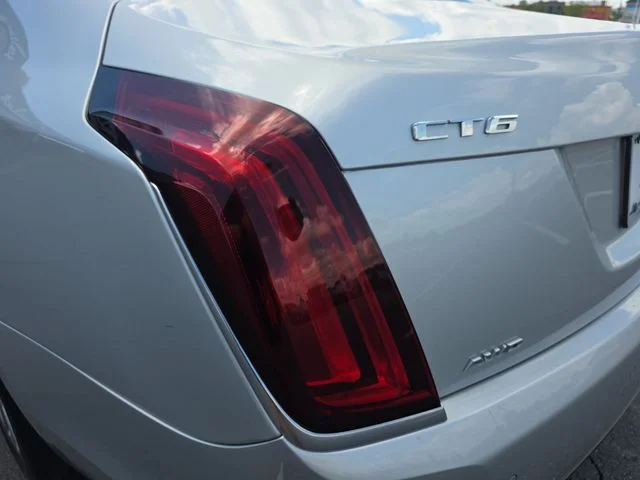 Used 2018 Radiant Silver Metallic Cadillac 3.6L Luxury image 35