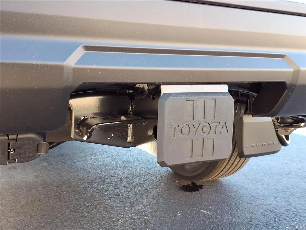 2026 Toyota 4Runner SR5 - Photo 17