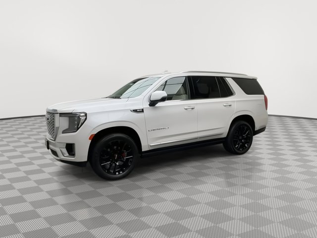 Used 2024 White Frost Tricoat GMC Denali image 40