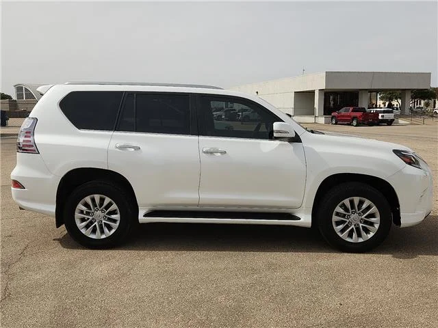 Used 2022 White Lexus 4x4 image 5