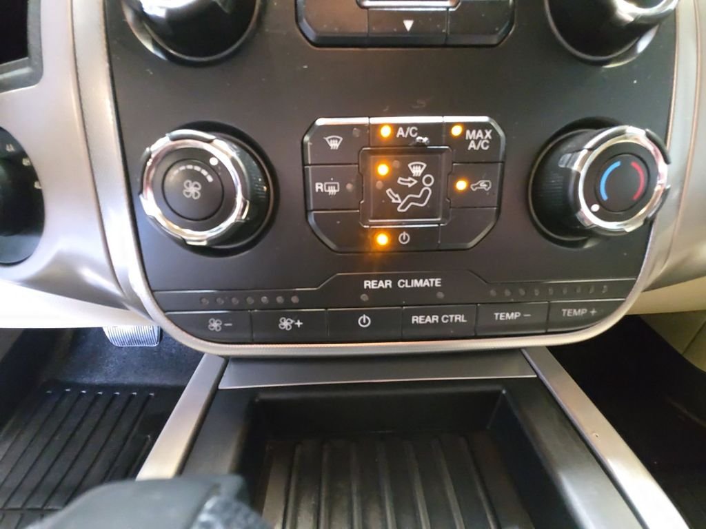 Used 2015 Gray Ford XLT image 23