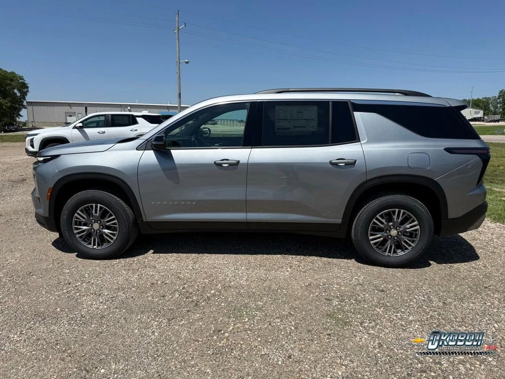 2026 Chevrolet Traverse LT - Photo 6