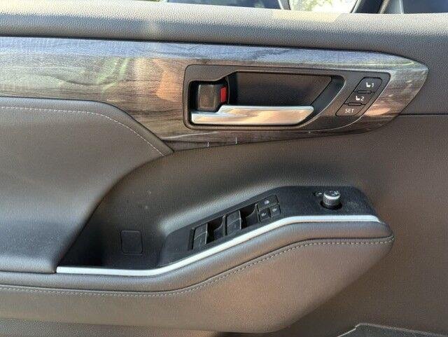 Used 2023 Cypress Toyota Limited image 20