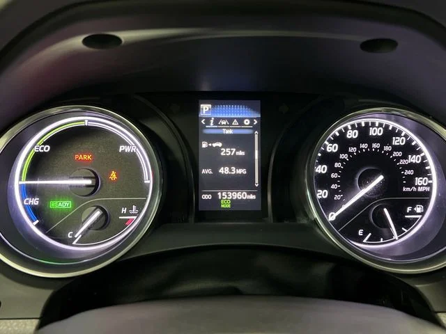 2020 Toyota Camry LE - Photo 12