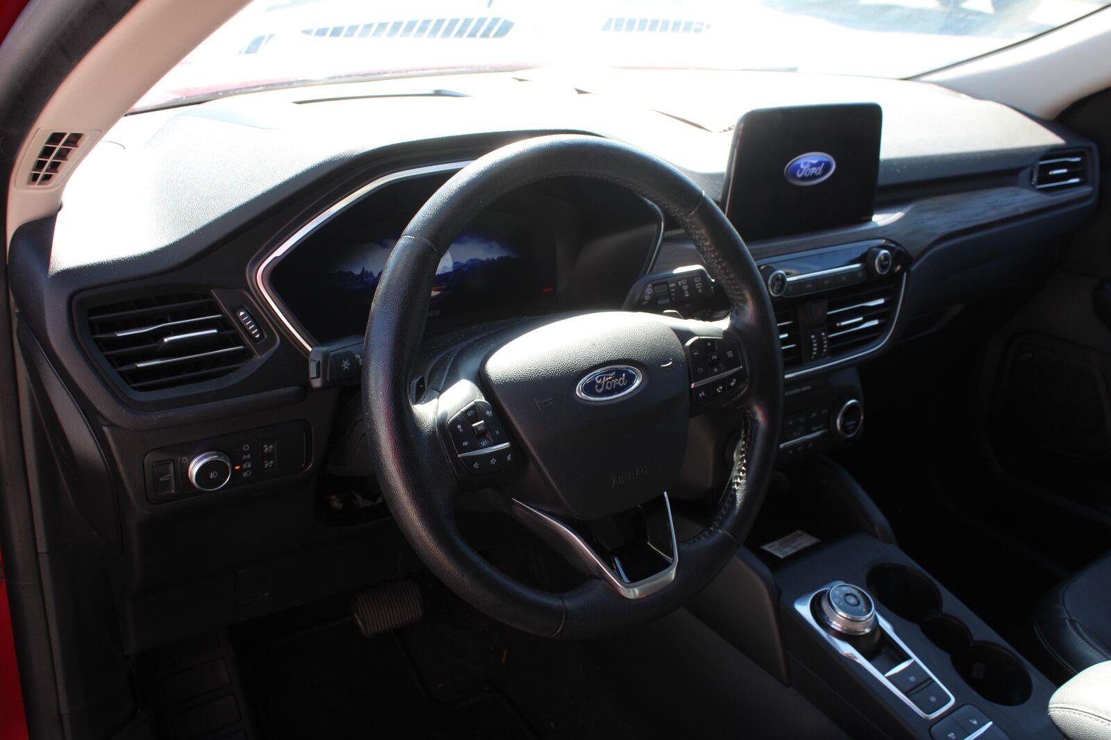 Used 2020 Rapid Red Metallic Tinted Clearcoat Ford Titanium image 9