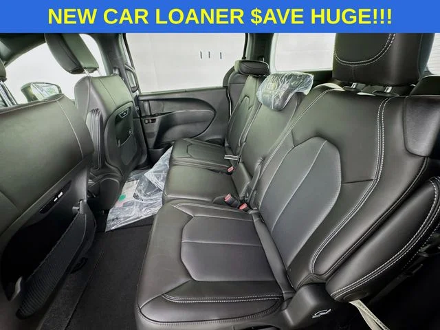 2026 Chrysler Pacifica Select - Photo 22