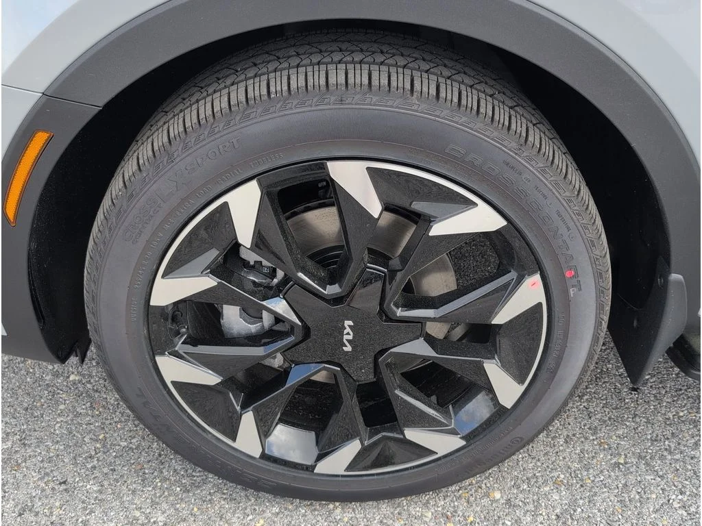 New 2026 Wolf Gray Kia SX image 9
