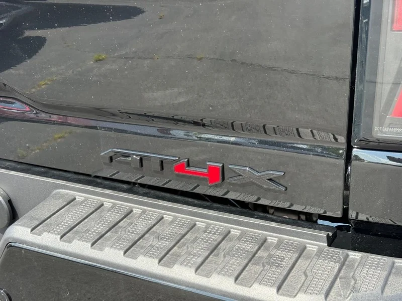 New 2026 Onyx Black GMC AT4X image 5