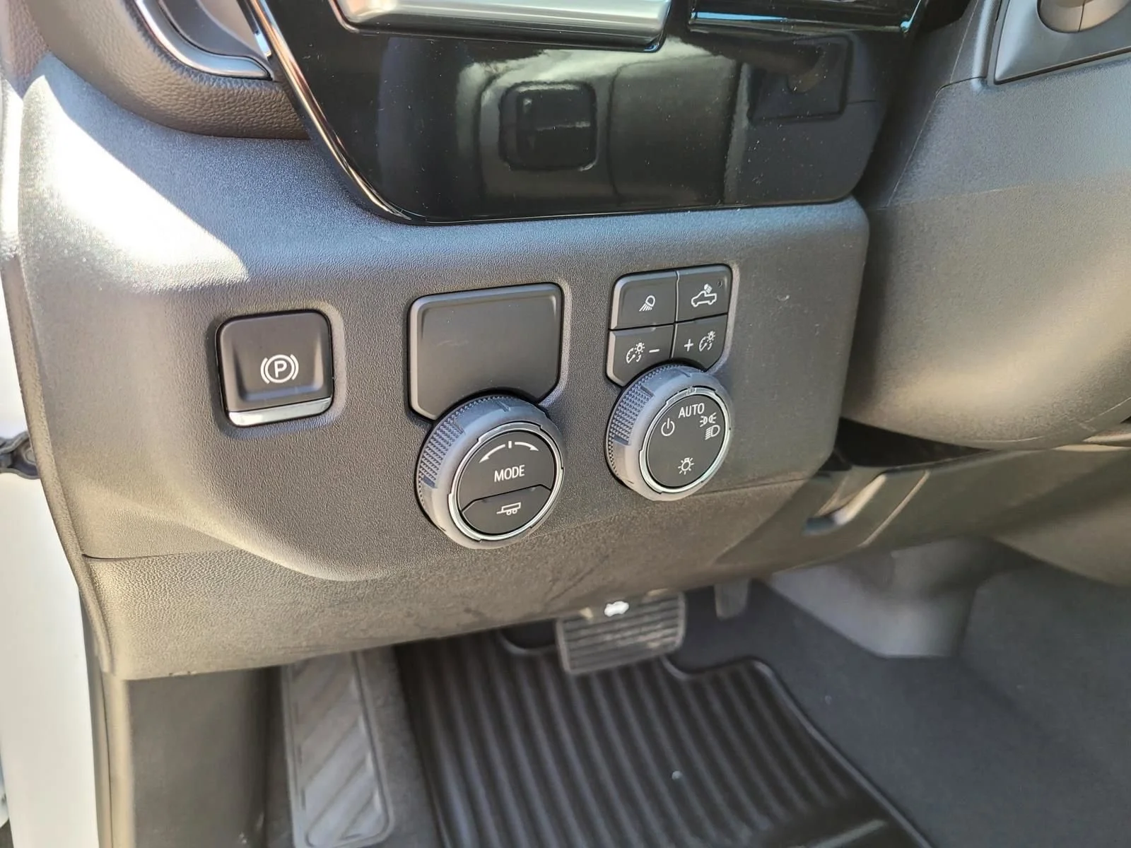 2026 Chevrolet Silverado 1500 LT - Photo 16