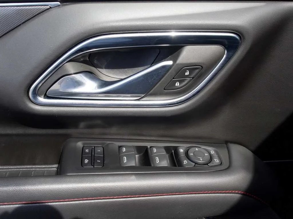 2023 Chevrolet Suburban RST - Photo 14