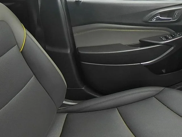 Used 2026 White Chevrolet ACTIV image 37