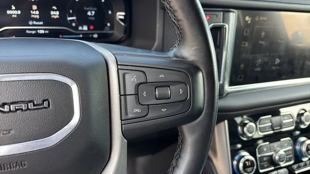 Used 2024 Onyx Black GMC Denali image 23