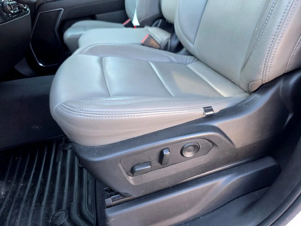 Used 2023 SUMMIT WHITE Chevrolet RST image 12