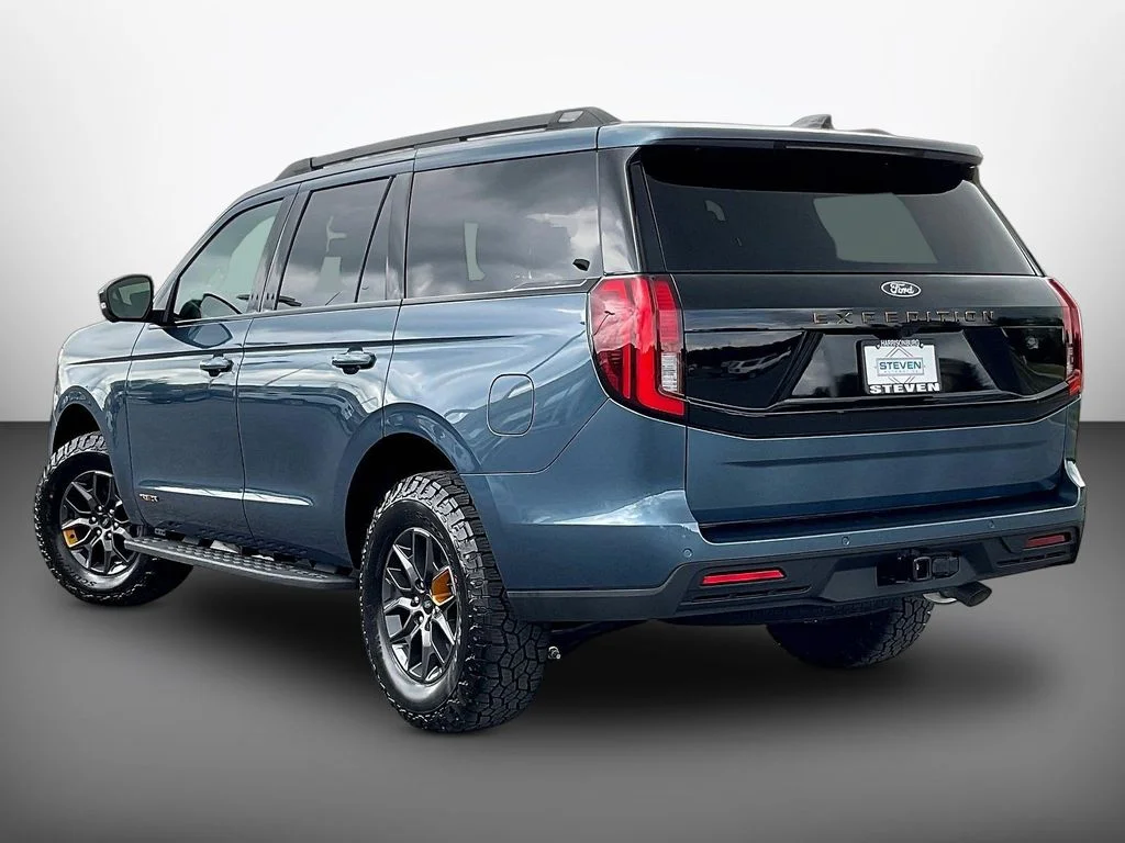 New 2027 Nocturnal Blue Metallic Ford Tremor® image 3