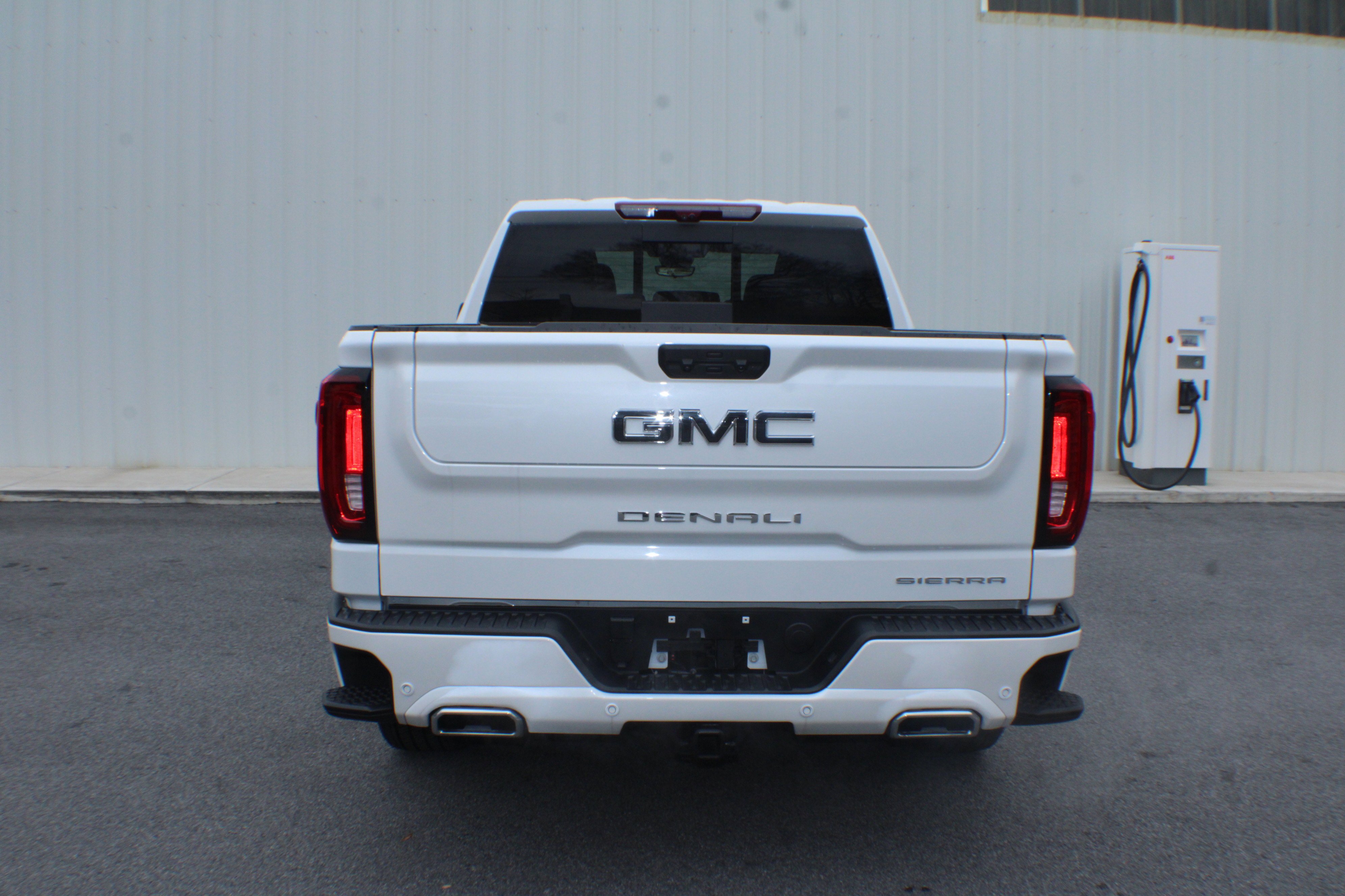 2025 GMC Sierra 1500 Denali Ultimate - Photo 21