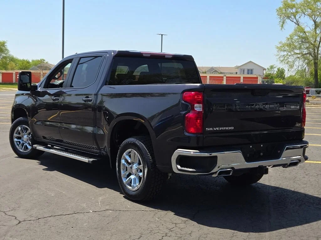 2022 Chevrolet Silverado 1500 LT - Photo 14