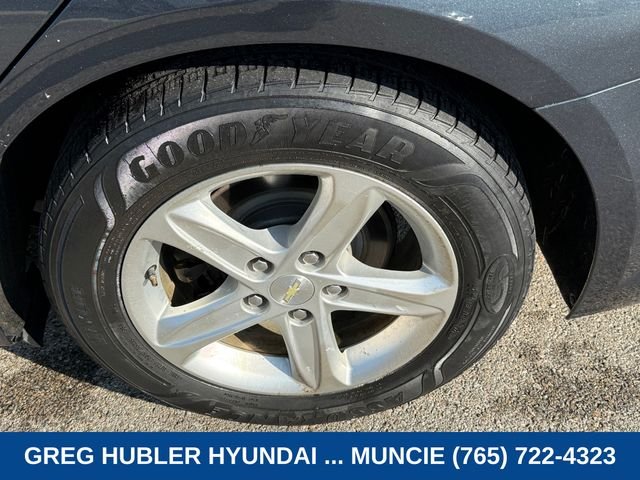 Used 2019 Gray Chevrolet LS image 11