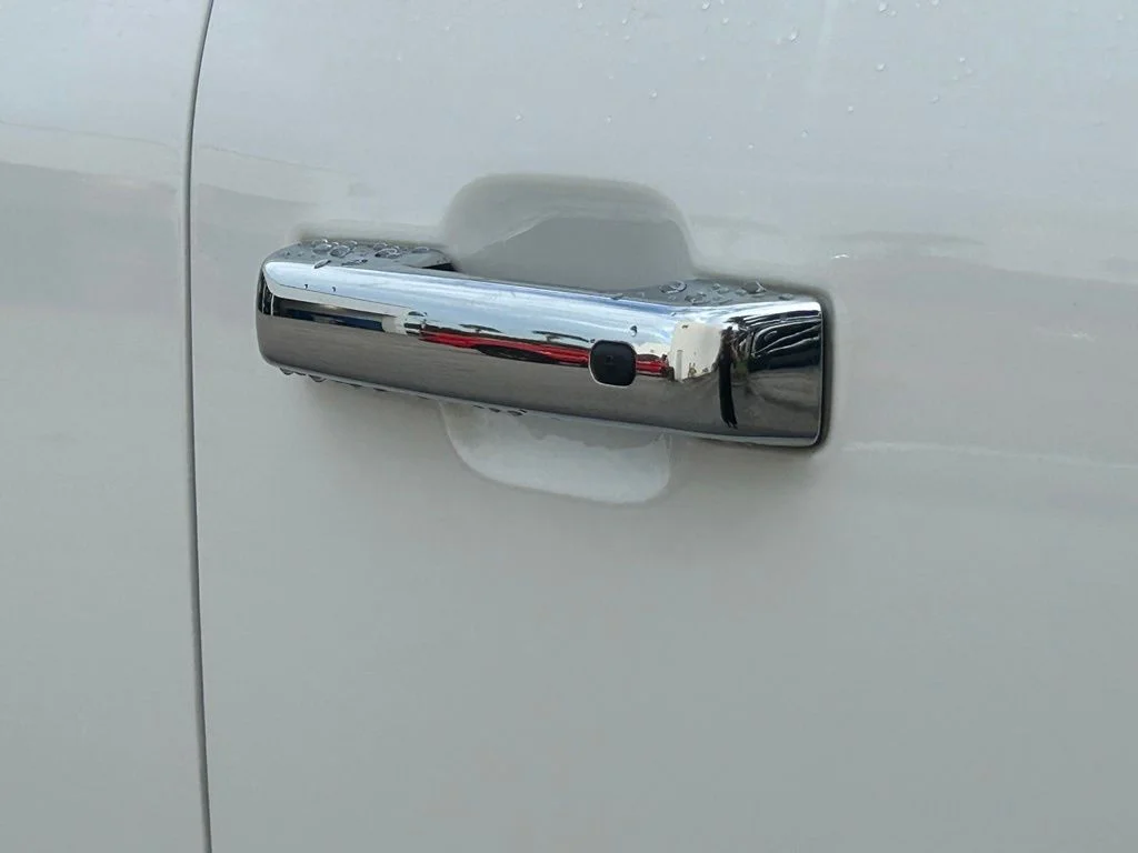 Used 2024 White Metallic Ford King Ranch image 24