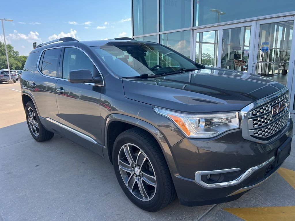 2019 GMC Acadia Denali AWD's photo