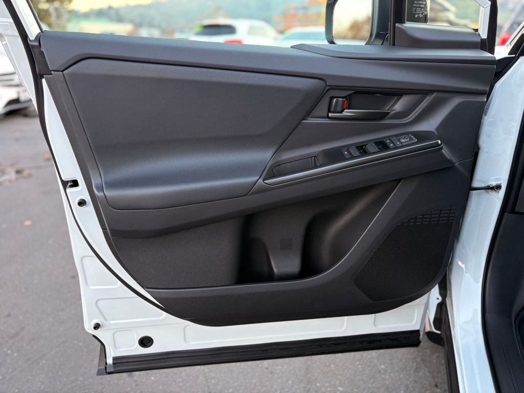 2026 Toyota bZ XLE - Photo 23