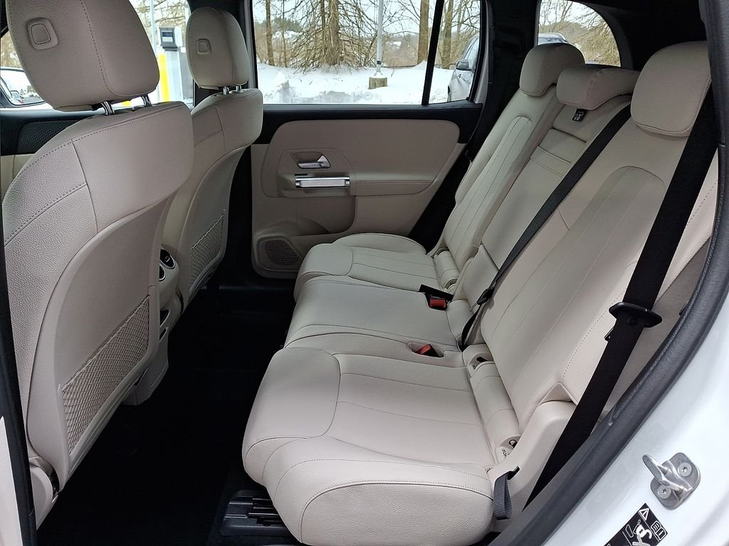 Certified Used 2025 White Mercedes-Benz GLB 250 image 10