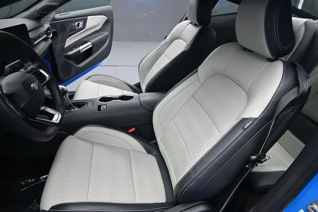Used 2025 Blue Ford EcoBoost Premium image 18