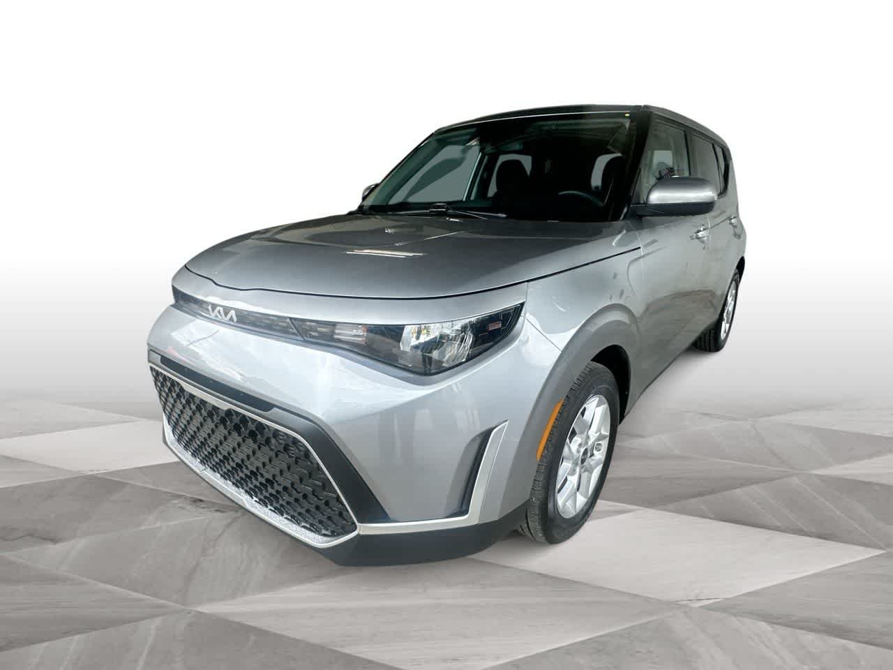 Used 2025 Steel Gray Kia LX image 4