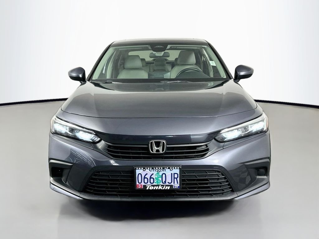 Used 2022  Honda EX image 3