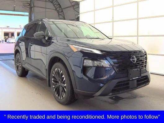 2026 Nissan Rogue Dark Armor's photo
