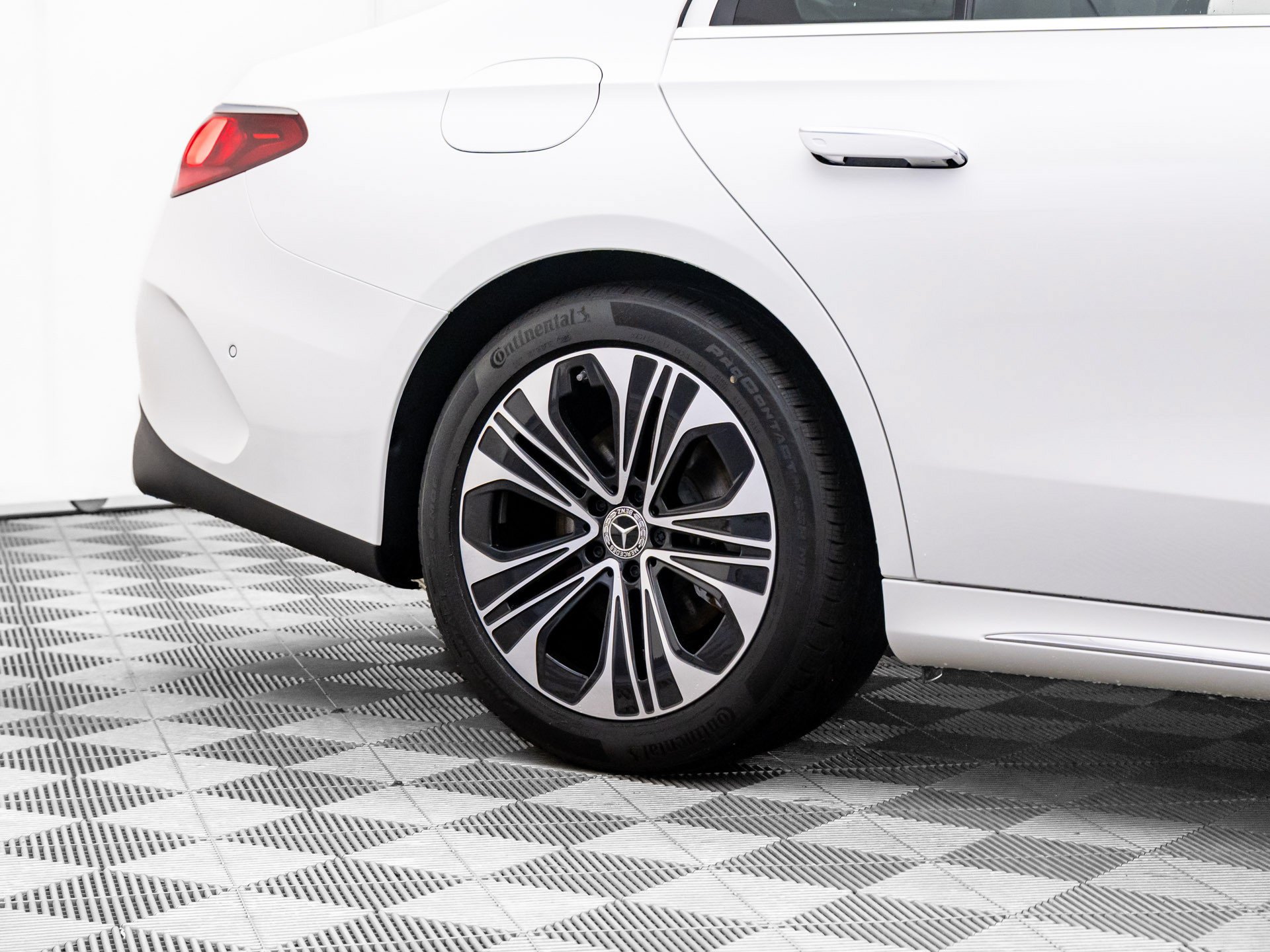 New 2026 White Mercedes-Benz E 350 image 73