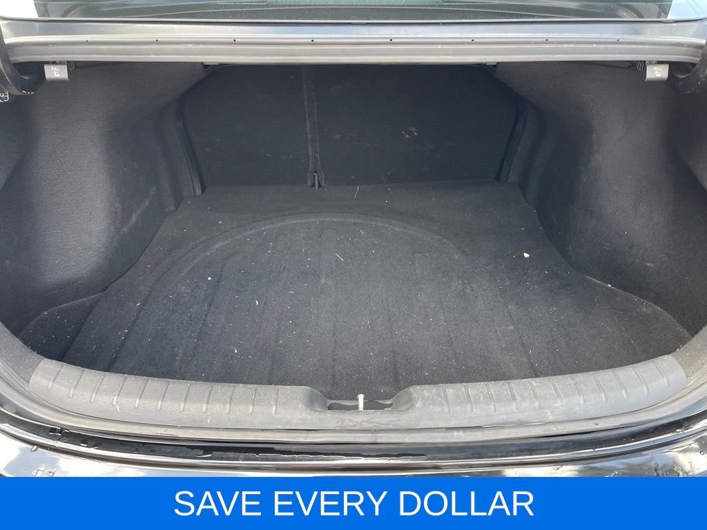Used 2021 Black Kia LXS image 6