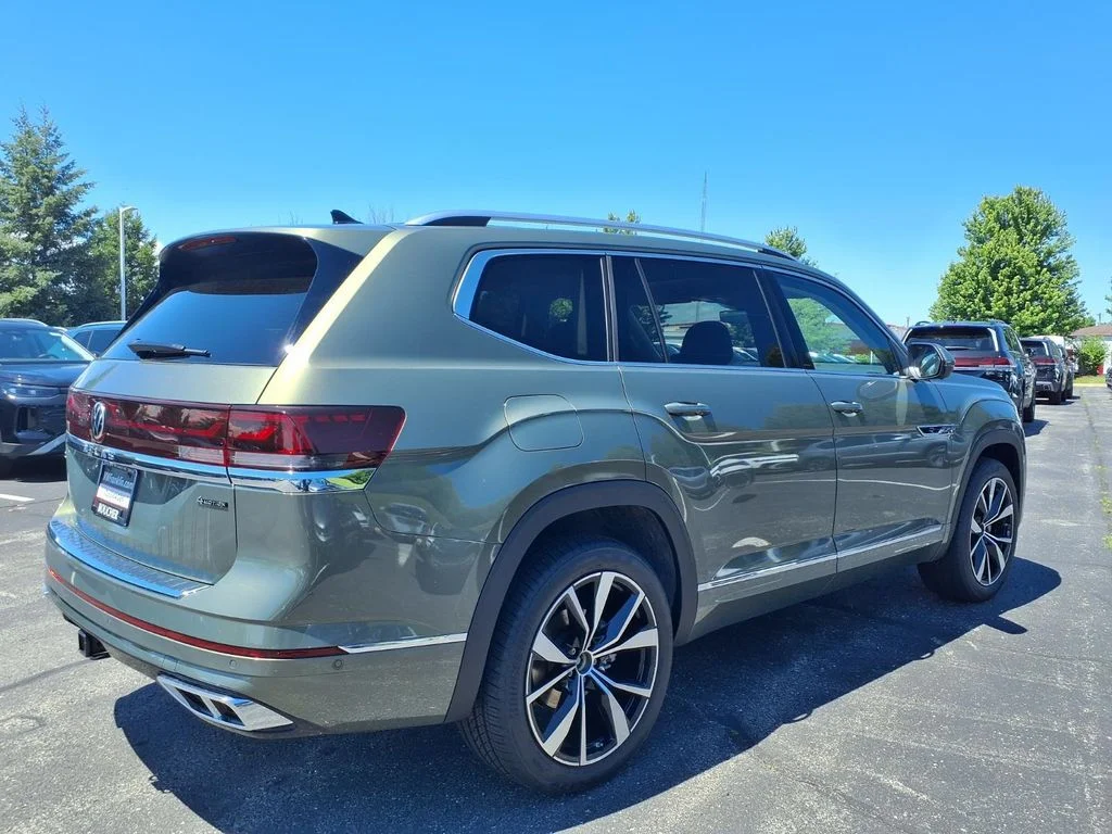 New 2026 Avocado Green Pearl Volkswagen 2.0T SEL Premium R-Line image 2