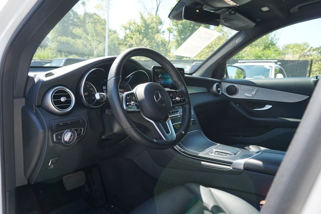 Used 2020 Polar White Mercedes-Benz GLC 300 image 12