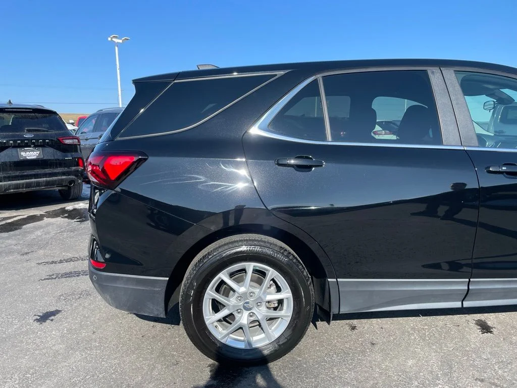 Used 2024 Mosaic Black Metallic Chevrolet LT image 28