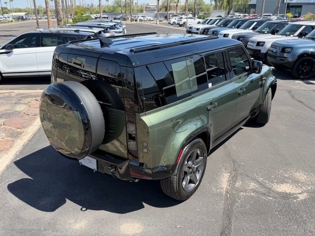 New 2026 Woolstone Green Land Rover X-Dynamic SE image 19