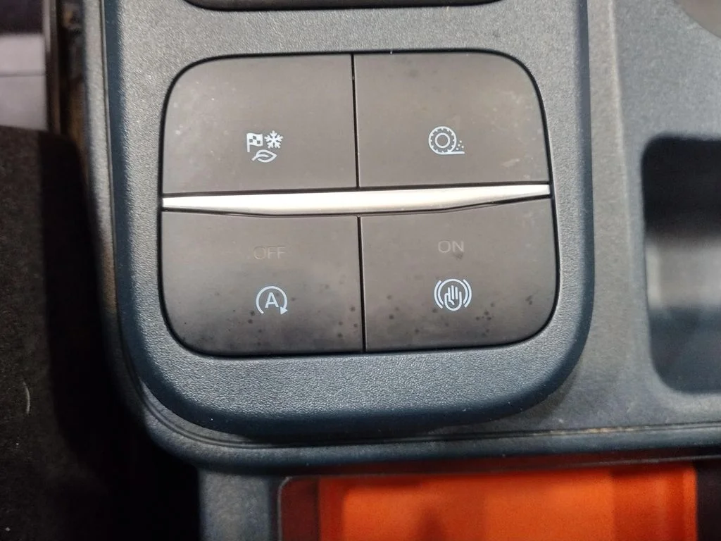 Used 2022 Gray Ford XLT image 33