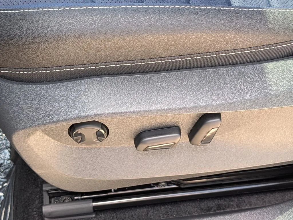 New 2026 Gray Volkswagen 1.5T SEL image 10