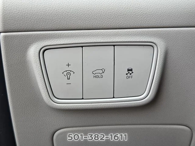 Used 2024 White Hyundai SEL image 30
