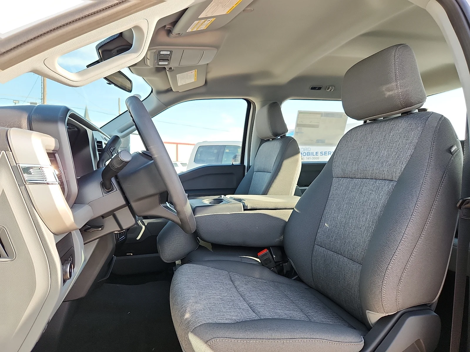 New 2027 Oxford White Ford XL image 17