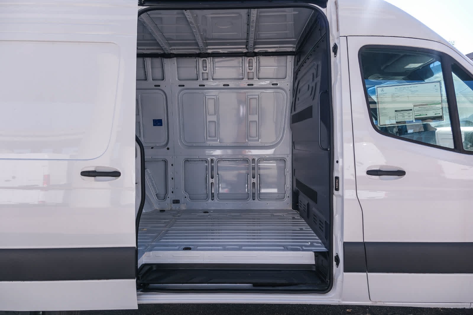 New 2025 Arctic+White Mercedes-Benz Cargo 144 WB  RWD 2.0L 4-Cylinder image 15