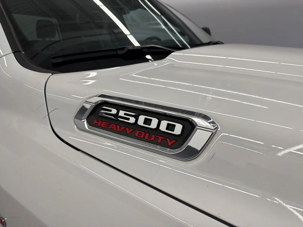 New 2026 Bright White Clear-Coat Exterior Paint Ram Big Horn image 6