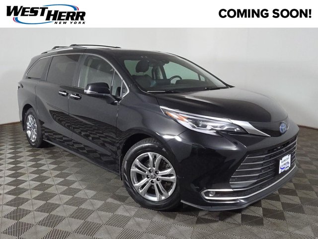 2022 Toyota Sienna Platinum 7-Passenger