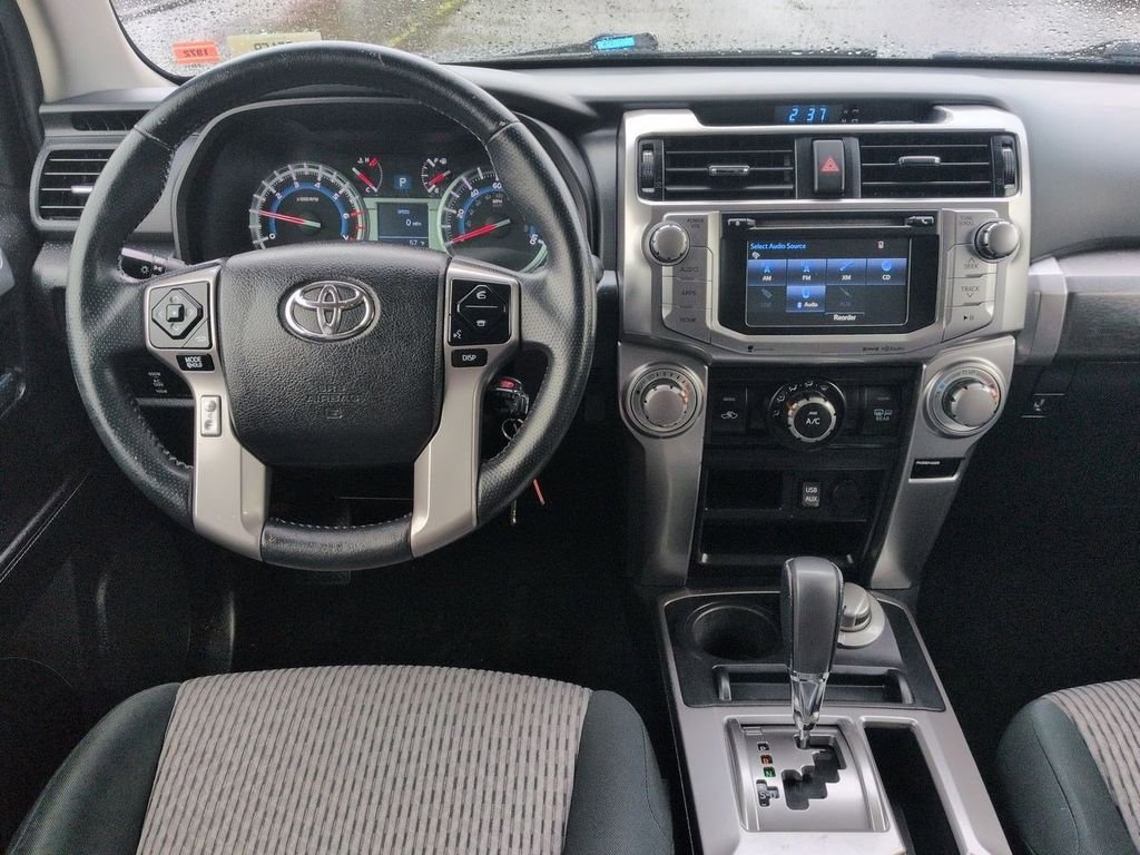 Used 2016 Midnight Black Metallic Toyota SR5 image 22
