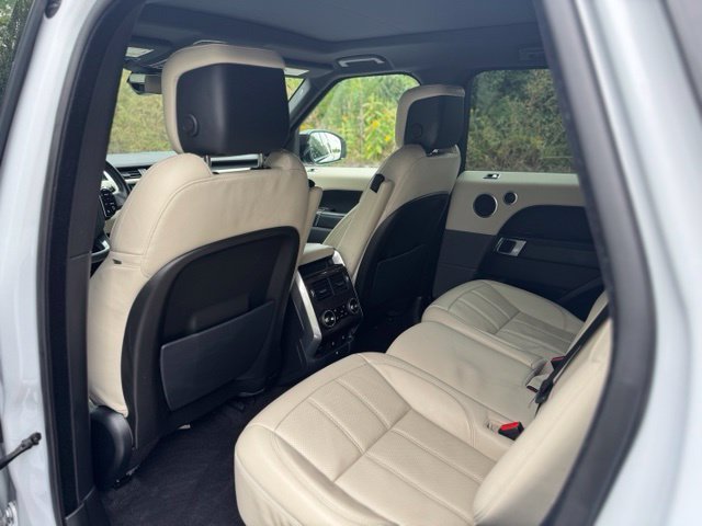 Used 2018 Yulong White Metallic Land Rover HSE image 12