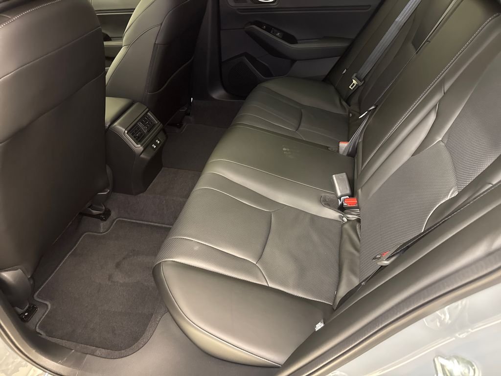 New 2026 Urban Gray Pearl Honda Touring image 18